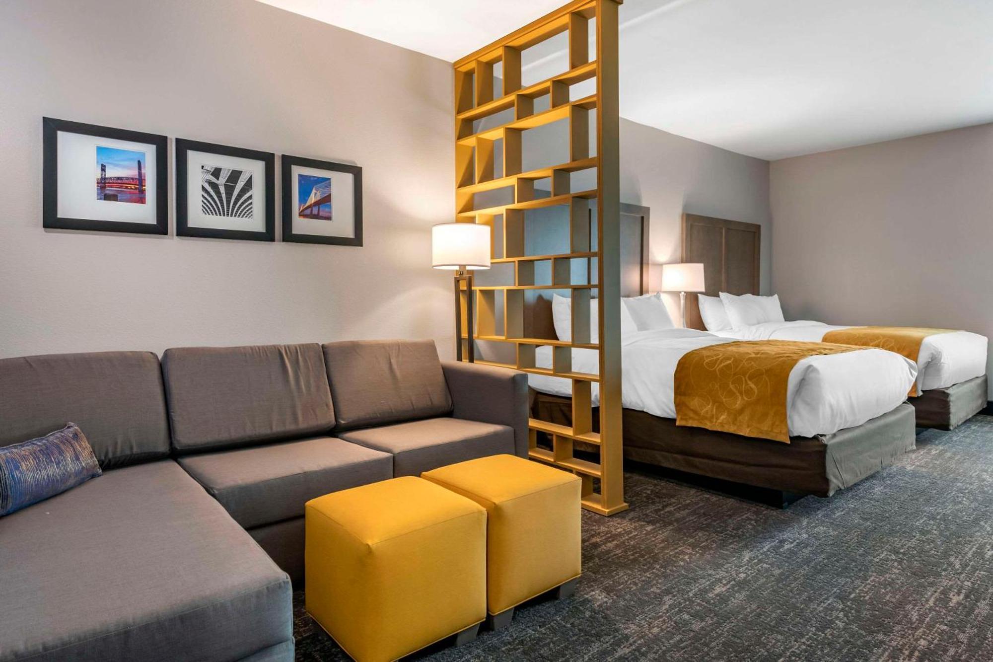 Comfort Inn & Suites Jacksonville - Orange Park Near Naval Air Station Εξωτερικό φωτογραφία