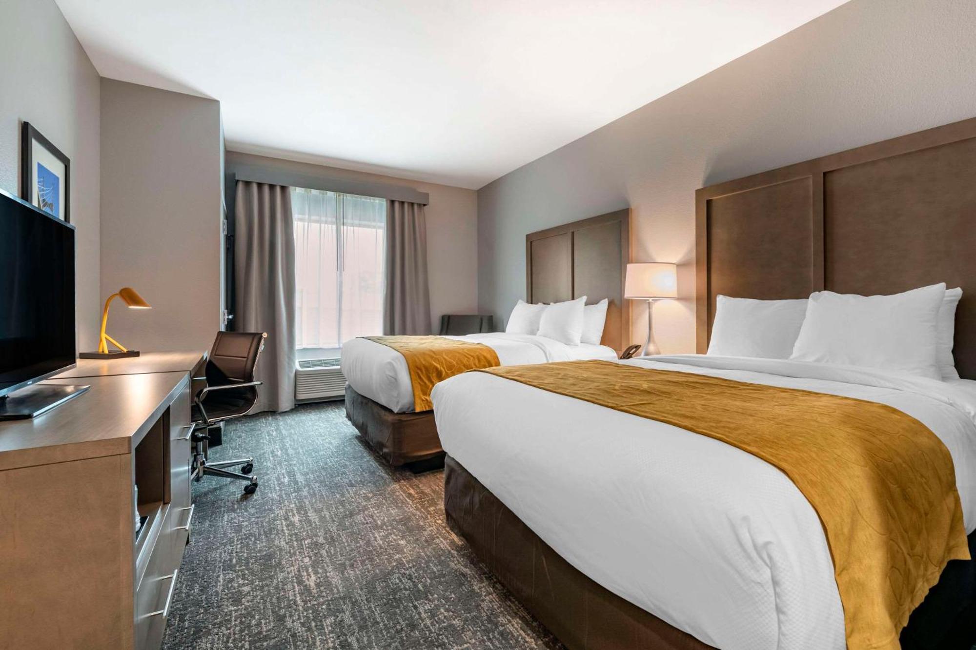 Comfort Inn & Suites Jacksonville - Orange Park Near Naval Air Station Εξωτερικό φωτογραφία