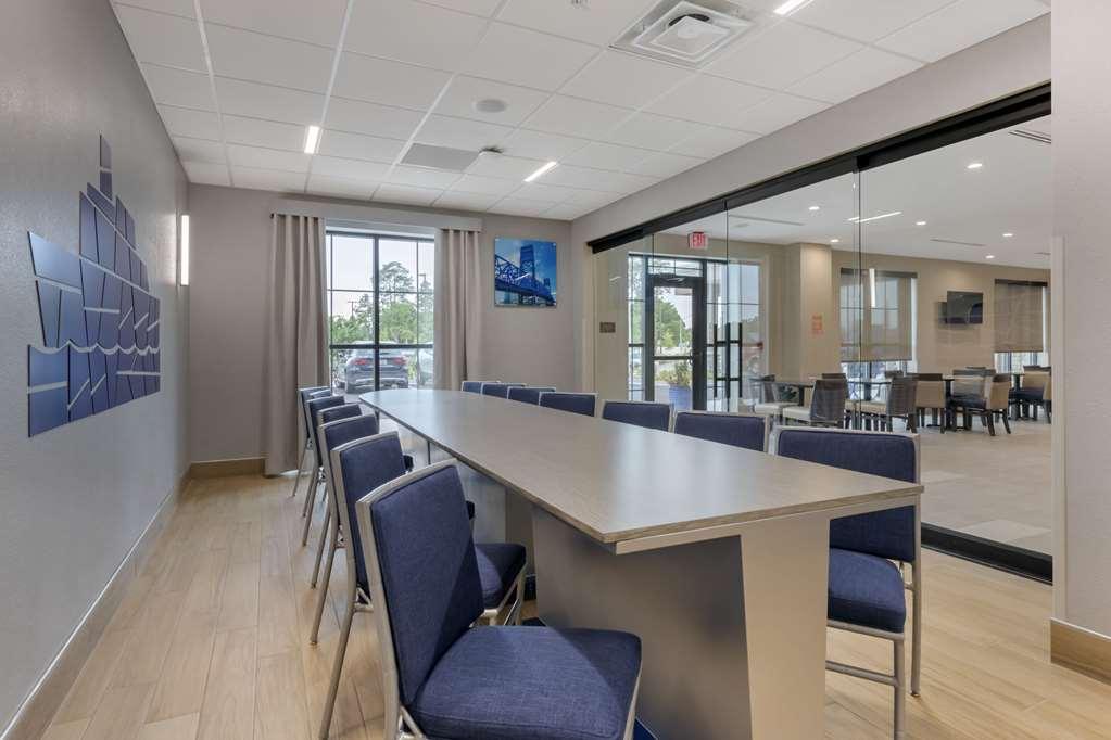 Comfort Inn & Suites Jacksonville - Orange Park Near Naval Air Station Ανέσεις φωτογραφία